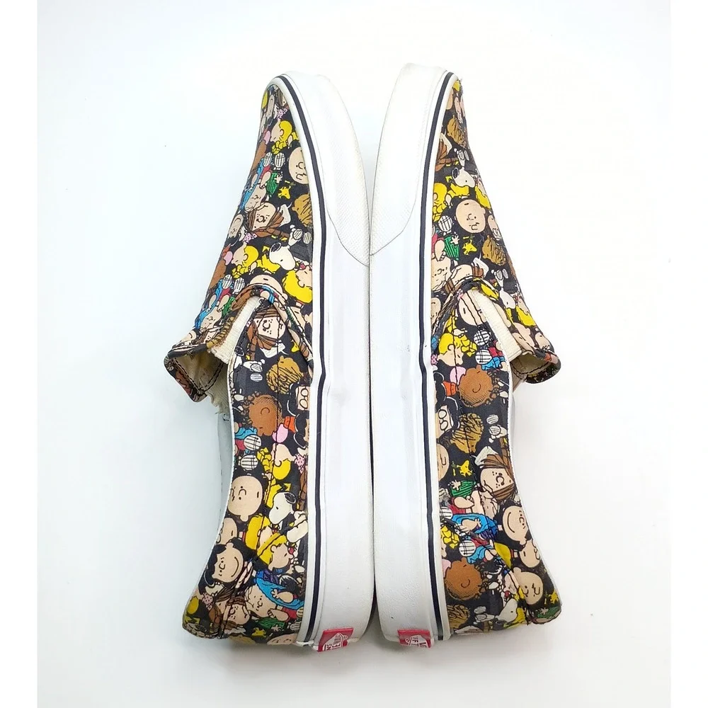 Vans x Peanuts Classic Slip On Charlie Brown Gang Mens 9.5 Womens 11 Shoes A4
